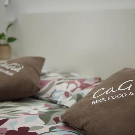 Cagia - Bike Food And Relax