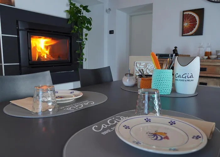 Cagia - Bike Food And Relax Bed & Breakfast Diano dʼAlba